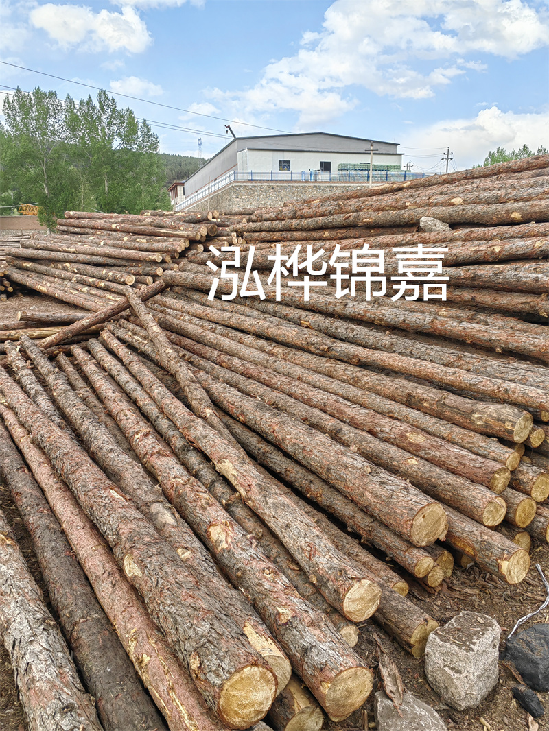 松木樁防腐施工圖片-保護環(huán)境，延長使用壽命